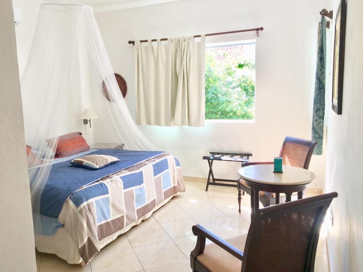 Esquina De La Felicidad De Playacar Bed & Breakfast Плая дел Кармен Екстериор снимка