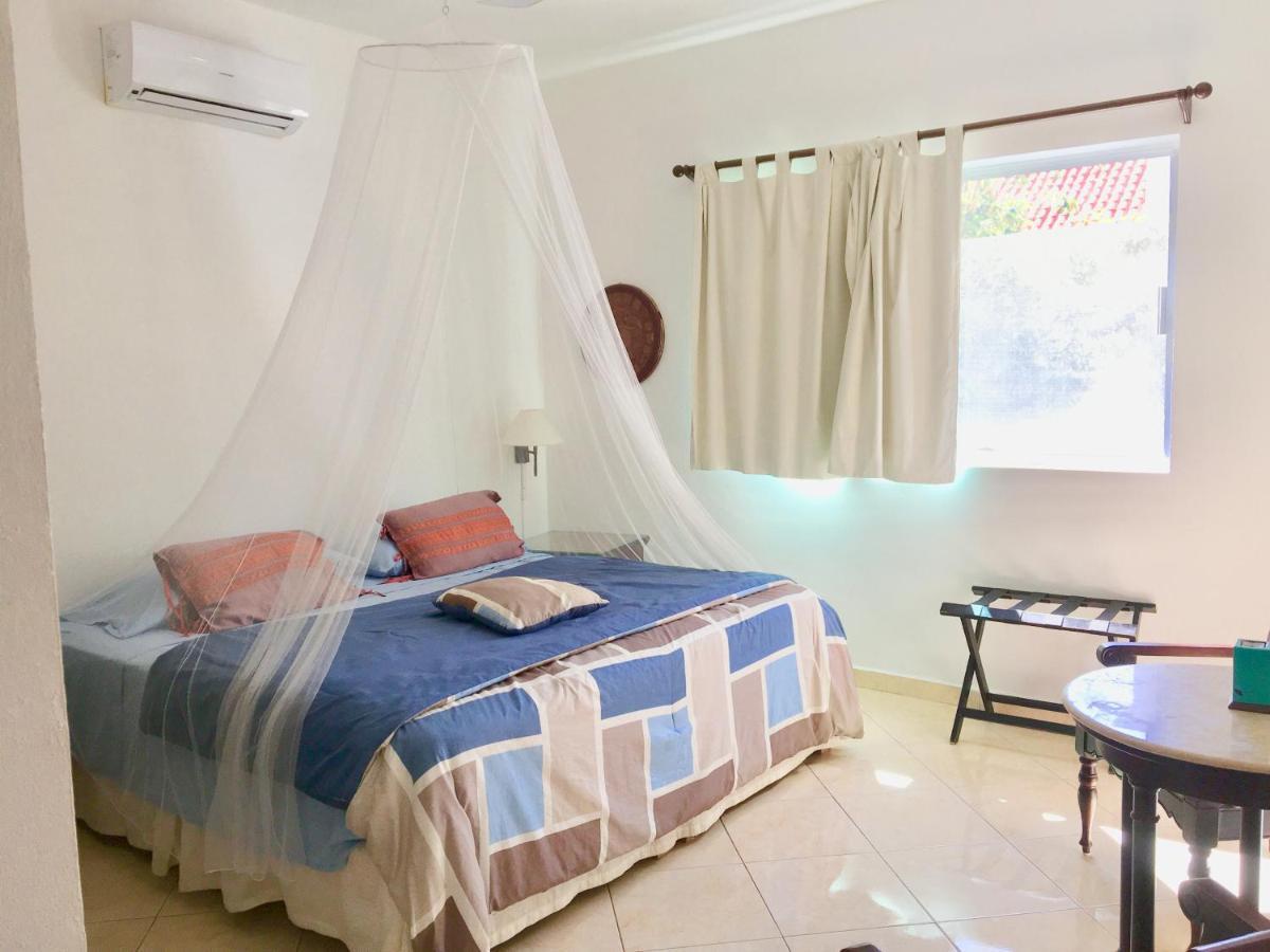 Esquina De La Felicidad De Playacar Bed & Breakfast Плая дел Кармен Екстериор снимка