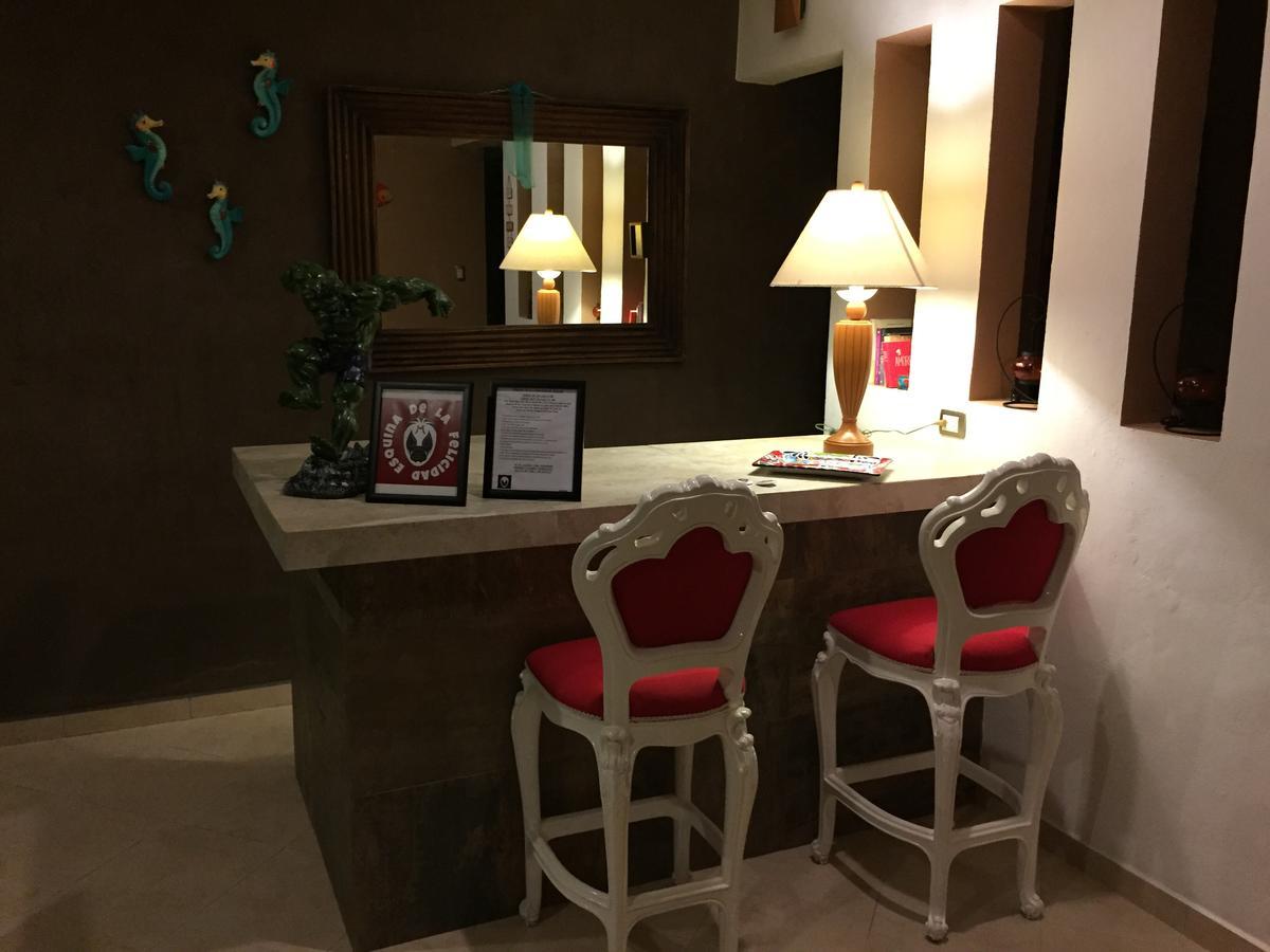 Esquina De La Felicidad De Playacar Bed & Breakfast Плая дел Кармен Екстериор снимка