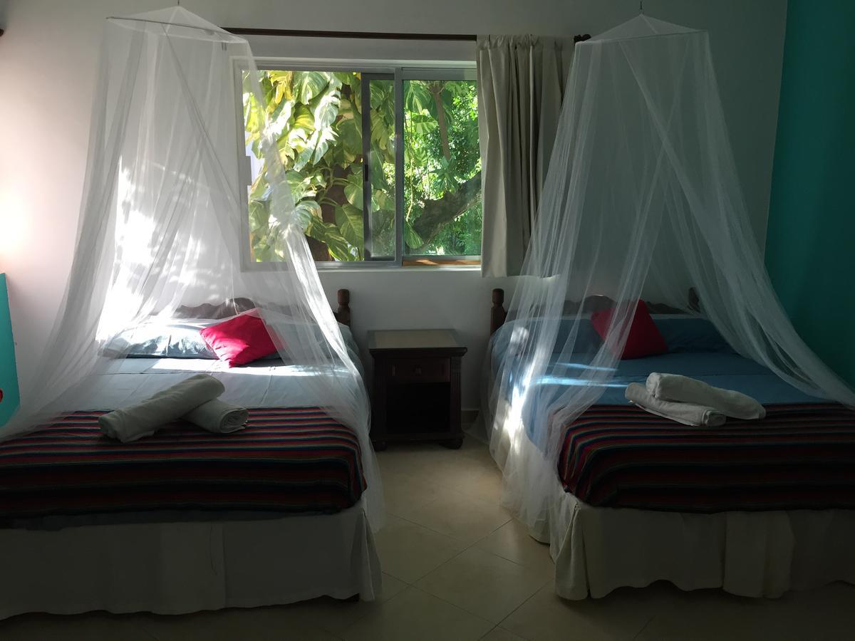 Esquina De La Felicidad De Playacar Bed & Breakfast Плая дел Кармен Екстериор снимка