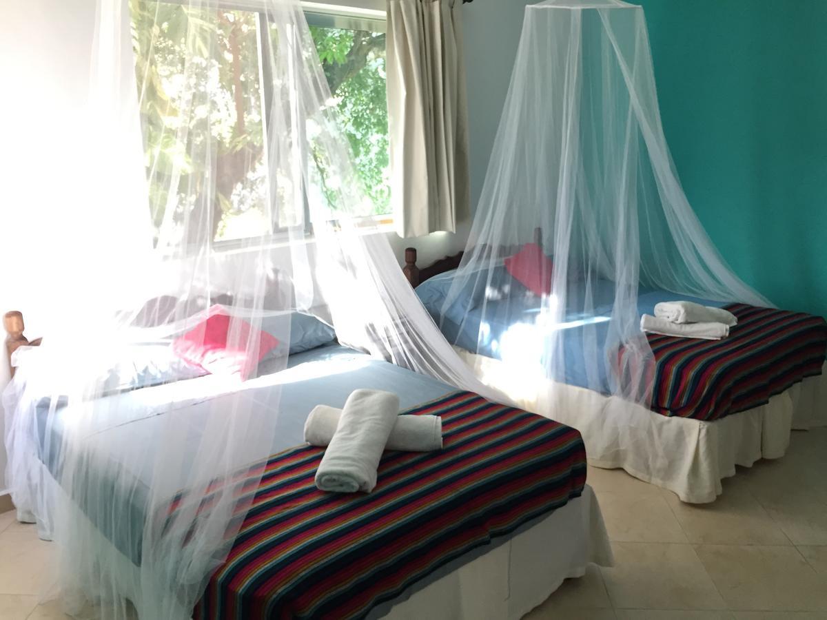 Esquina De La Felicidad De Playacar Bed & Breakfast Плая дел Кармен Екстериор снимка